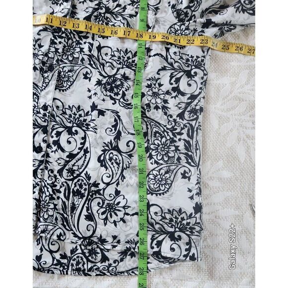Notations floral, paisley button up blouse  JP - Picture 8 of 8